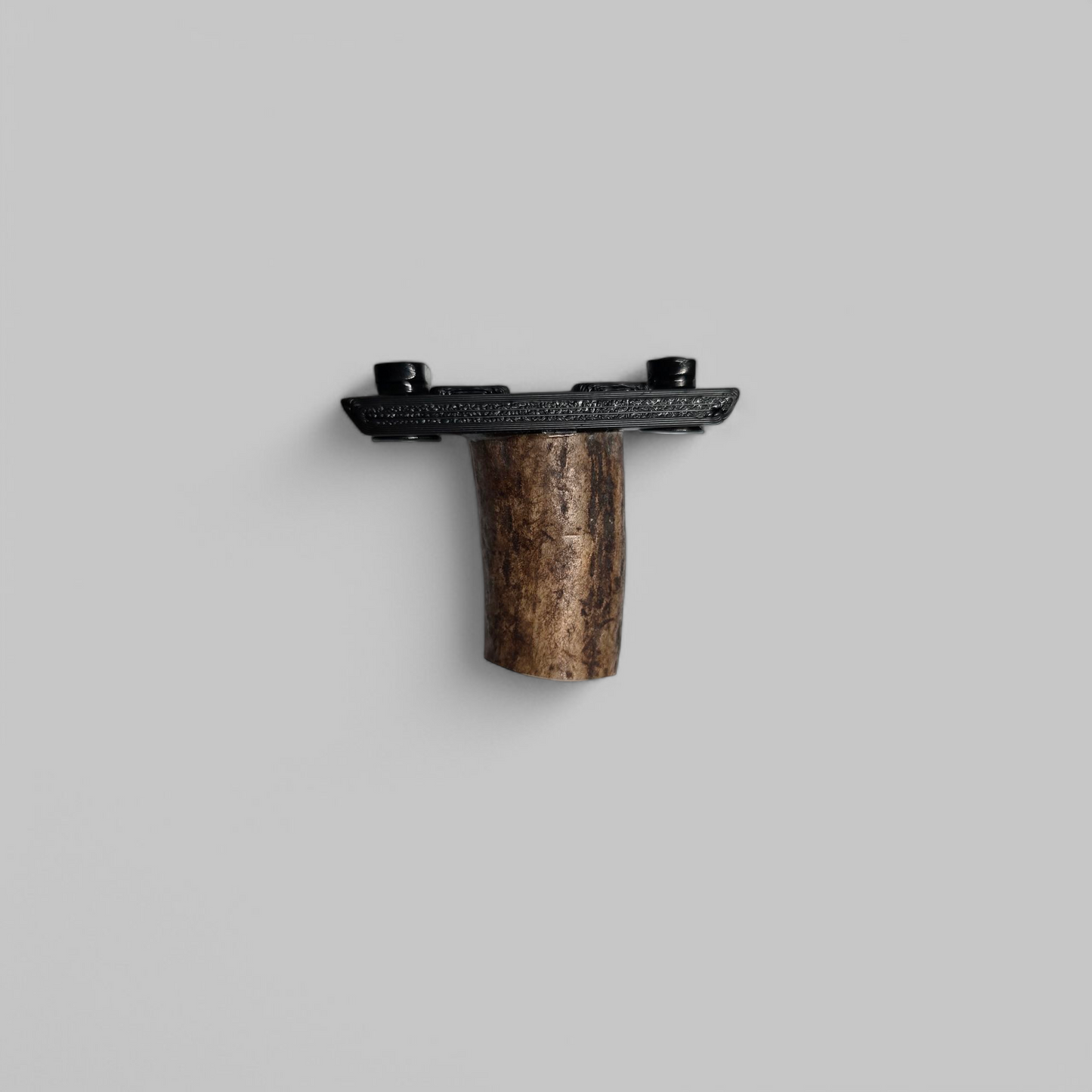 Whitetail Stubby Handstop