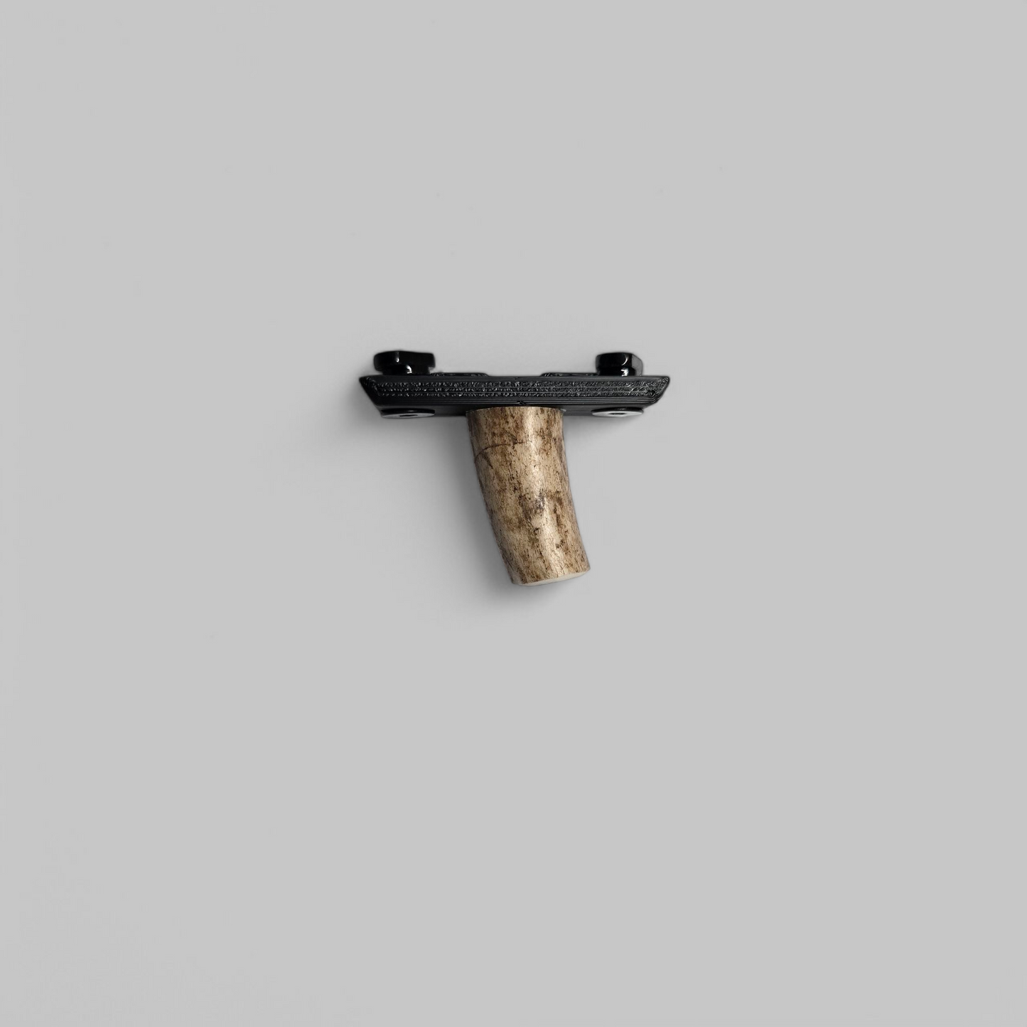 Whitetail Stubby Handstop
